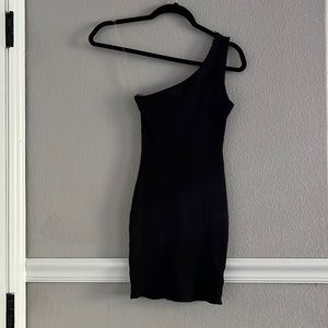 One shoulder dress